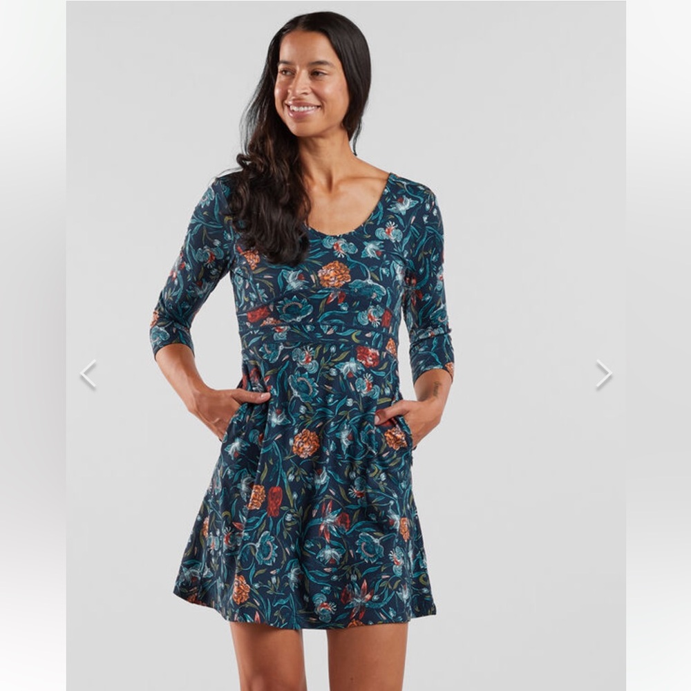 Title Nine 3/4 Sleeve Fit & Flare Dream Dress‎ Montmarte Floral Pattern XL